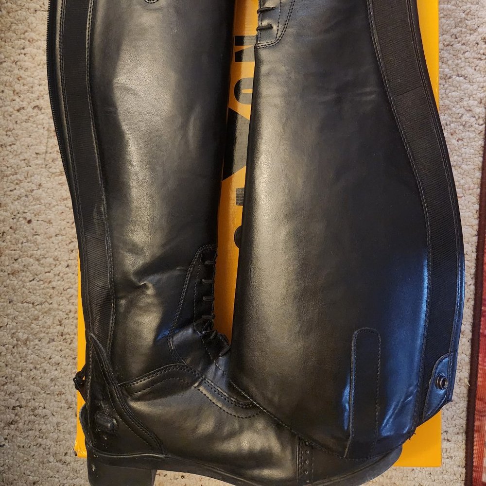 Women's Saxon Field Boots
